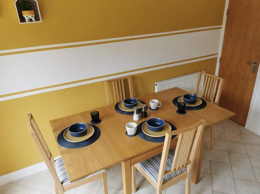 Modern Roomy 3 Bedroom Home Pershore Exterior foto
